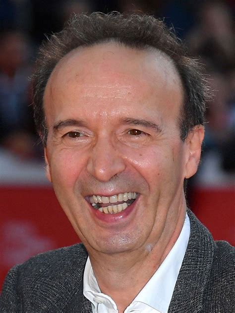 roberto benigni website hosts