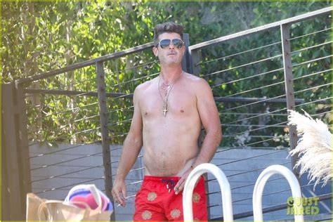 robin thicke nude