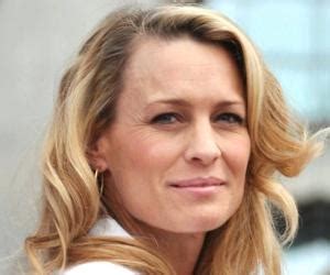 robin wright born