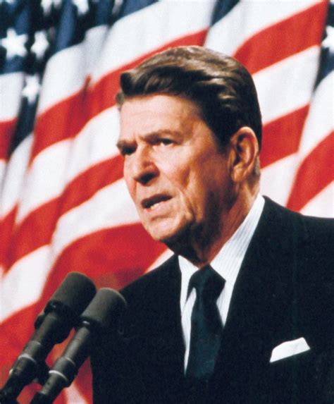 ronald reagan biography sparknotes