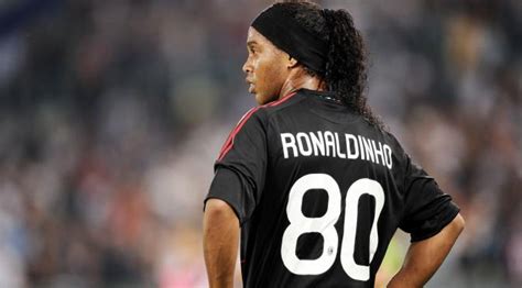 RONALDINHO NOMOR PUNGGUNG - Ronaldinho - bahasa Indonesia, ensiklopedia bebas