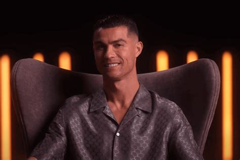 RONALDO YOUTUBE：The Life Story Of Cristiano Ronaldo - YouTube