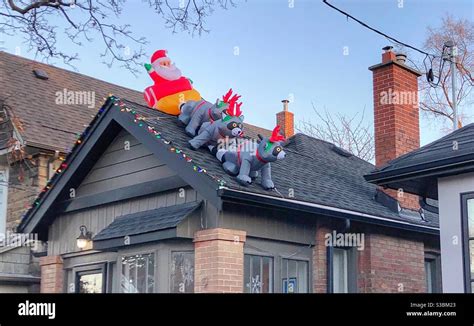 Rooftop Christmas Decorations