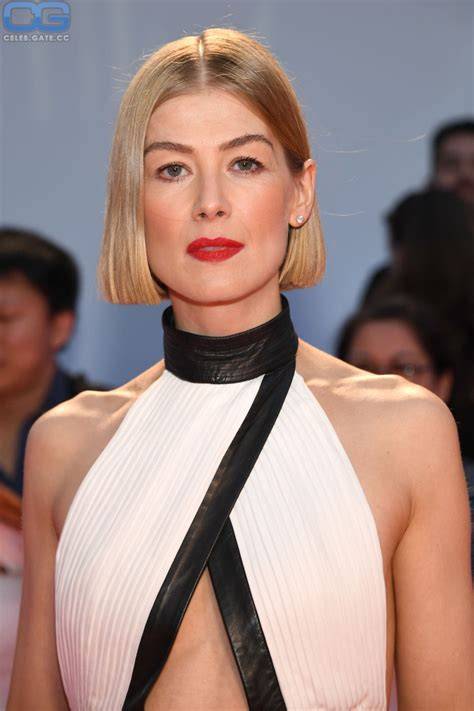 rosamund pike onlyfans