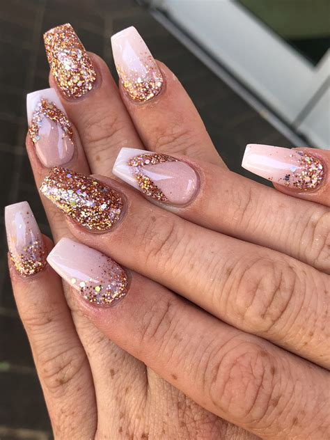 rose gold nails design