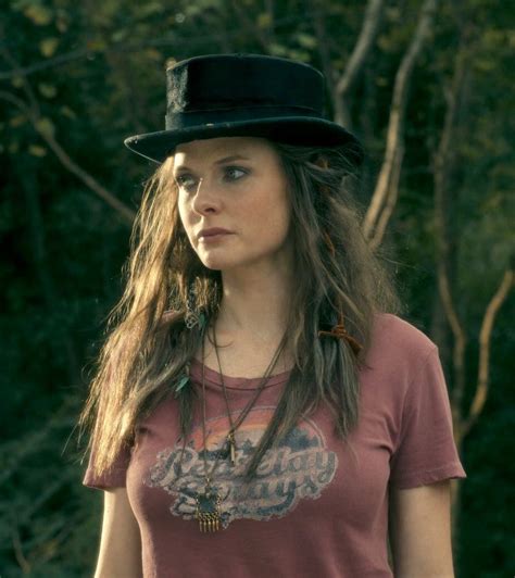 Rose The Hat