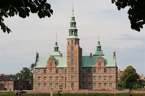 ROSENBORG SLOT：Rosenstensdiademet - Kongehuset