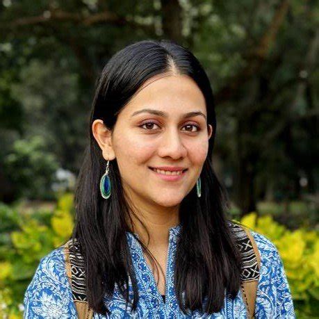 roshni shetty biography examples