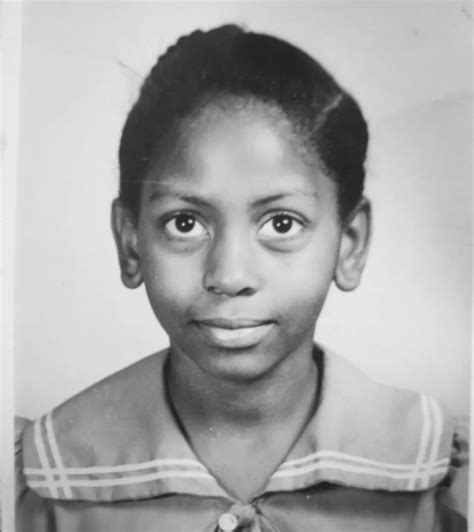 Ruth J Simmons