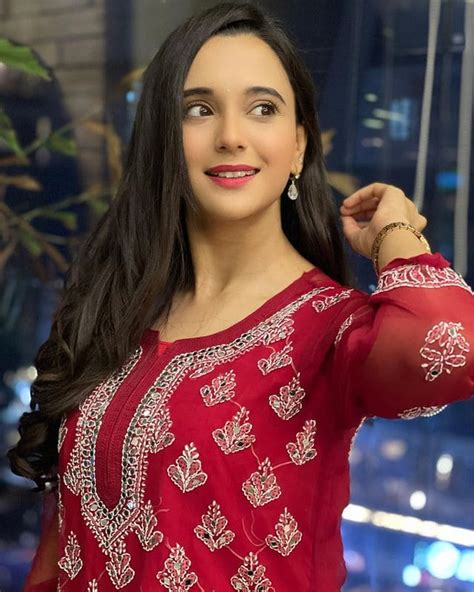 sabila nur biography examples