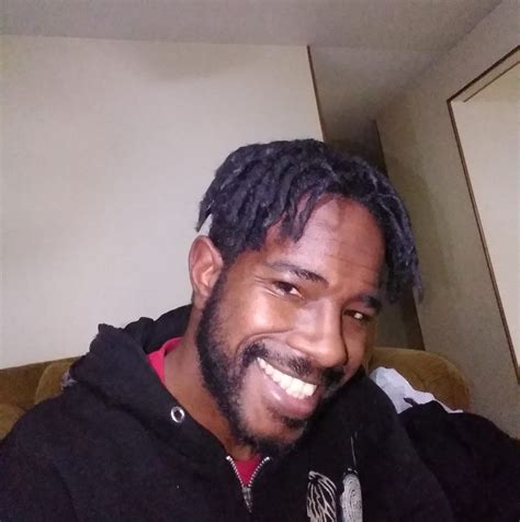 sabripanis Facebook.