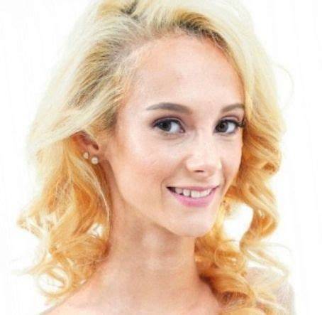 sadie hartz nude
