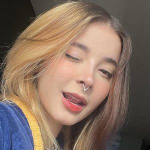 sadieselena OnlyFans leaked content