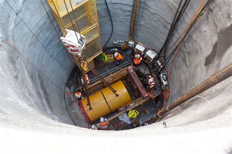 Download Safety Practices In Tunnelling 