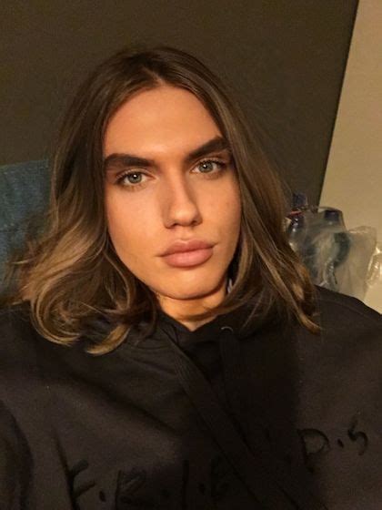 saharbby nude