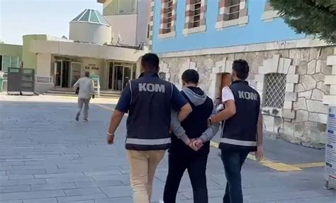 sahte kimlikle gençlik kampına girip dehşet saçmak ekşi sözlük. 