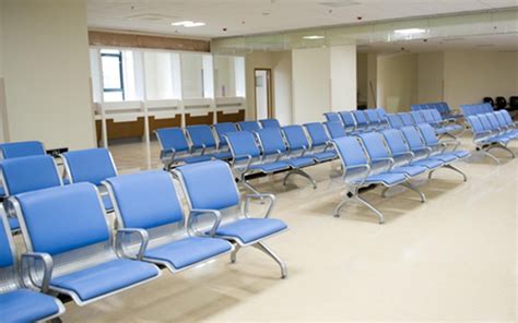 Sala de espera del hospital: Un espacio de confort y bienestar en momentos de incertidumbre