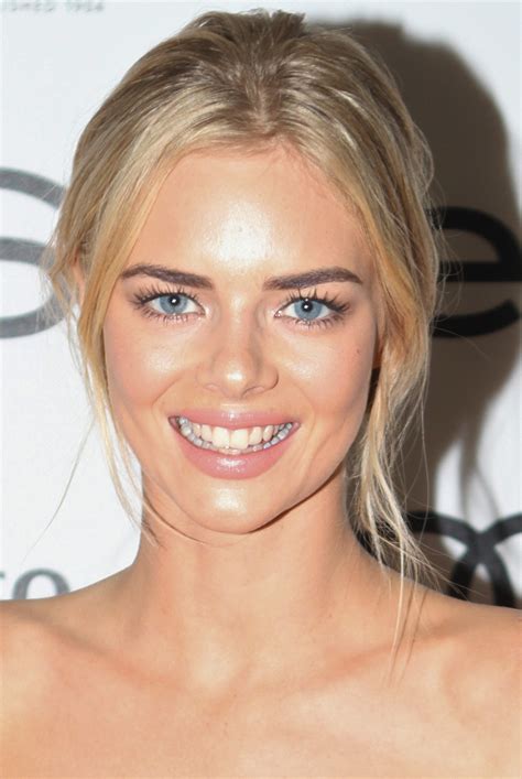 sam weaving nude