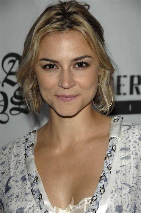 samaire armstrong boosty