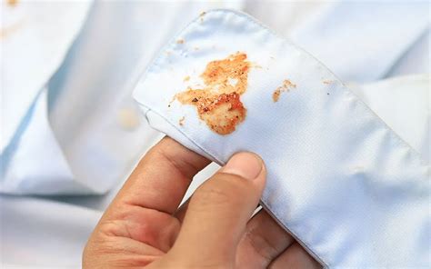 sambal vlek uit kleding