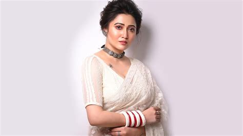 sampurna lahiri biography sample