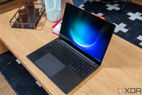 Samsung Book 3