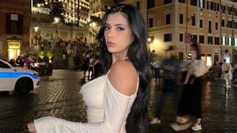 sara calixto onlyfans leak : lily rose 08 patreon (UPE4XU7)