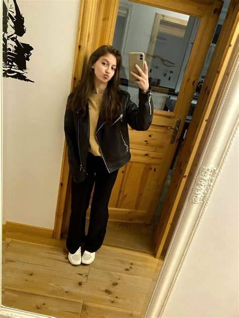sara core onlyfans