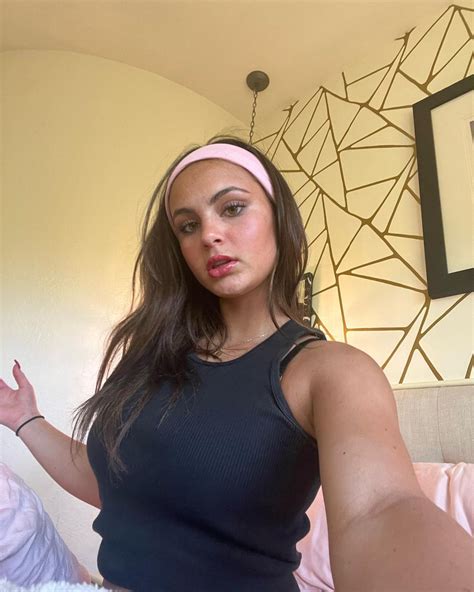 sarabellaharris nude