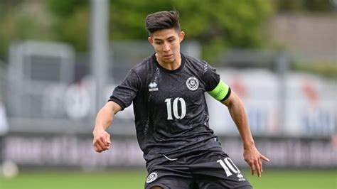 satpaev biography examples