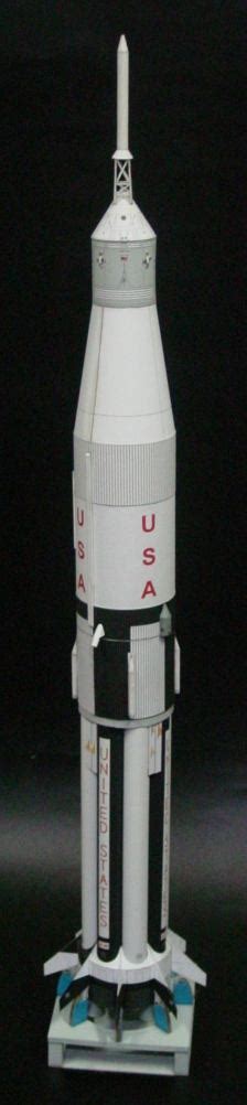 Read Saturn 1B Paper Model 