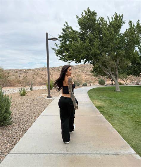 savannasantosss nude