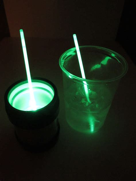 Science In A Snap Glow Stick Experiment Education Glow Stick Science Experiment - Glow Stick Science Experiment