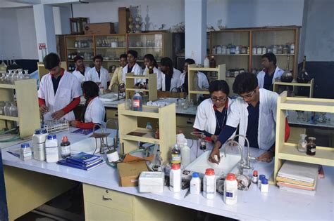 Science Laboratory Central Model School Cbse School In Science Laboratory In Schools - Science Laboratory In Schools