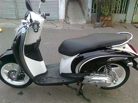 scoopy 2012