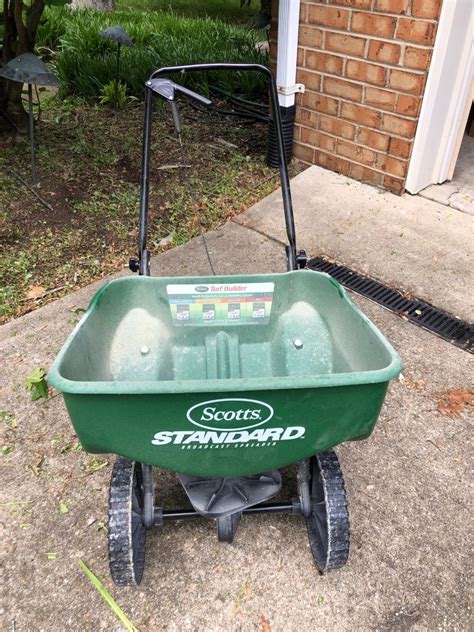 Scott Standard Spreader