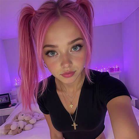 secretirinaa nude