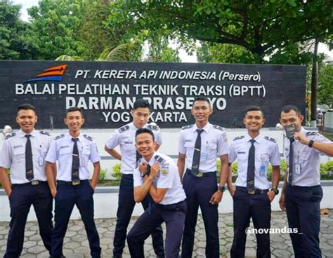 SEKOLAH MASINIS - pelatihan calon masinis - MRT Jakarta