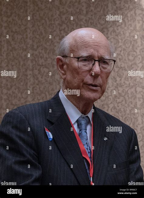 senator pat roberts voting record