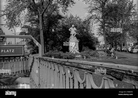 senefelderplatz biography