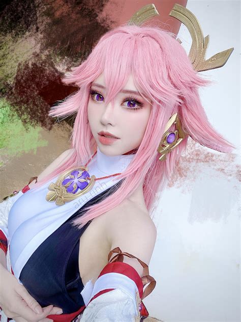 sexy genshin cosplay