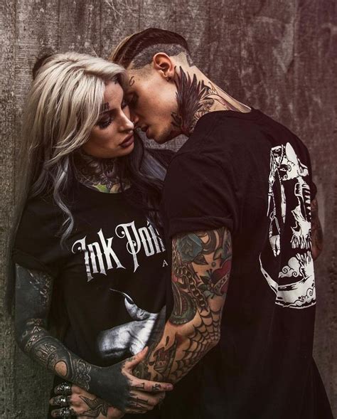 Sexy tattoo couple
