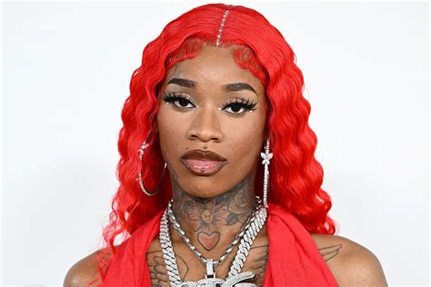 Sexy Red Nudes Leaks