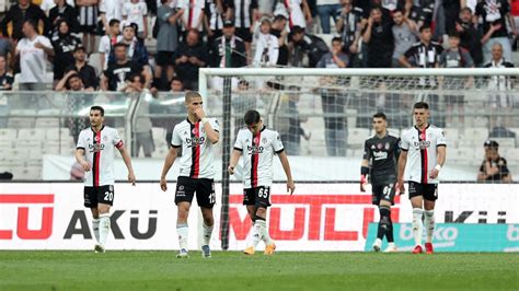 sezonunu Sergen Yalçın yönetiminde 2 kupada şampiyon tamamlayan Beşiktaş, Ziraat Türkiye Kupası 'nda final oynayan Antalyaspor ile karşı karşıya geliyor.