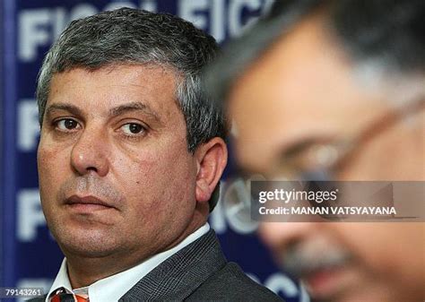 shalom simhon biography examples