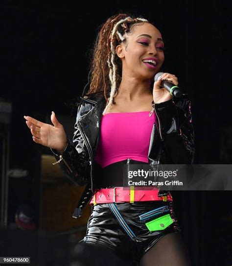 shamari fears devoe biography examples