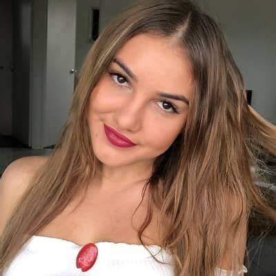shania perrett onlyfans