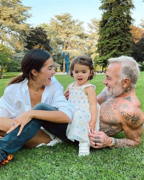 sharon fonseca biografie