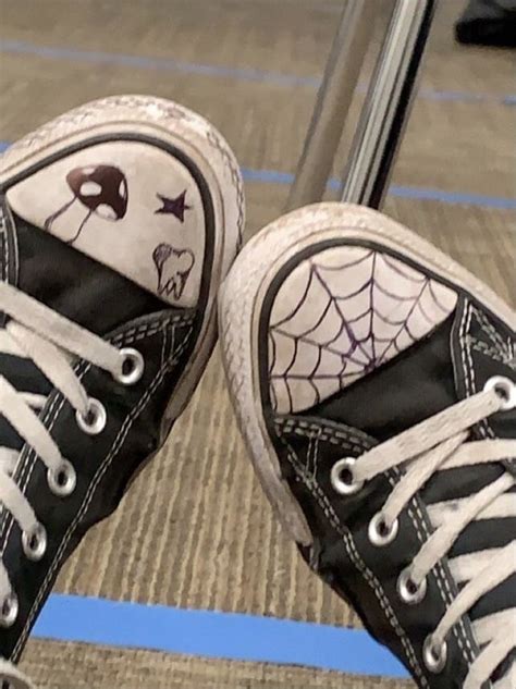 Sharpie Converse