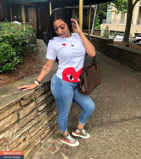 shethickyyy creator profile